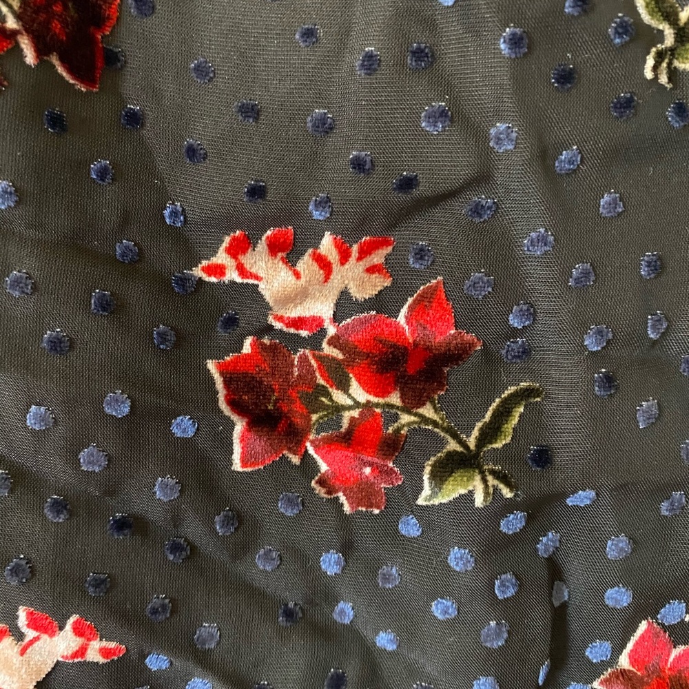 Loft Floral Blouse - Picture 2 of 4